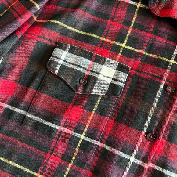 Alice + Olivia - Hallie Plaid High-low Shirtdress In Red - Picture 8 of 12